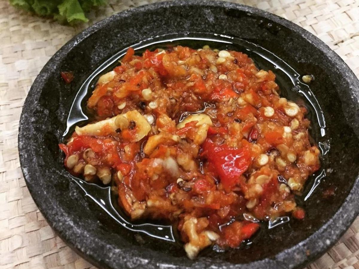 10 Cara Membuat Sambal Bawang Enak dan Tahan Lama, Mudah ...