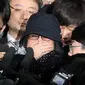 Choi Soon-sil dituduh telah menyalahgunakan hubungannya dengan Presiden Park Geun-hye dan turut mencampuri urusan negara (Reuters)