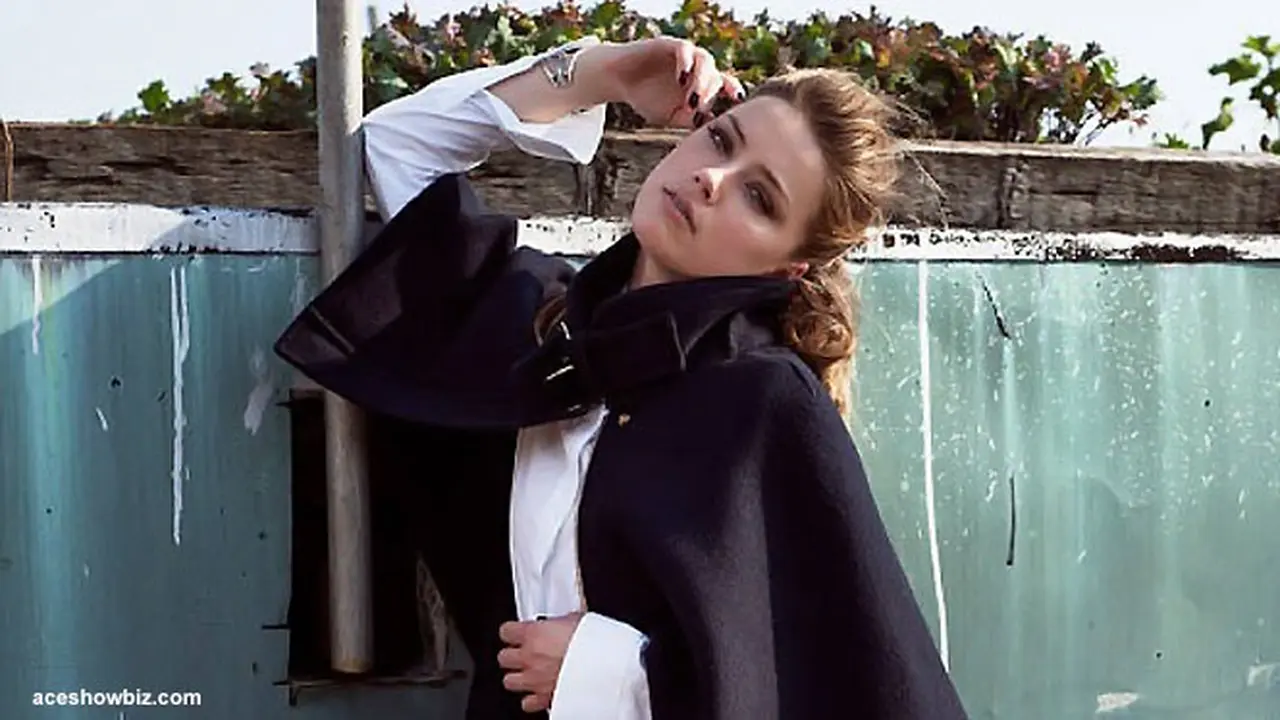amber-heard-130815b.jpg