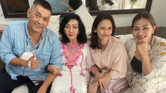Donny Kesuma Meninggal Dunia, Ini 6 Potret Kenangannya Bersama Keluarga