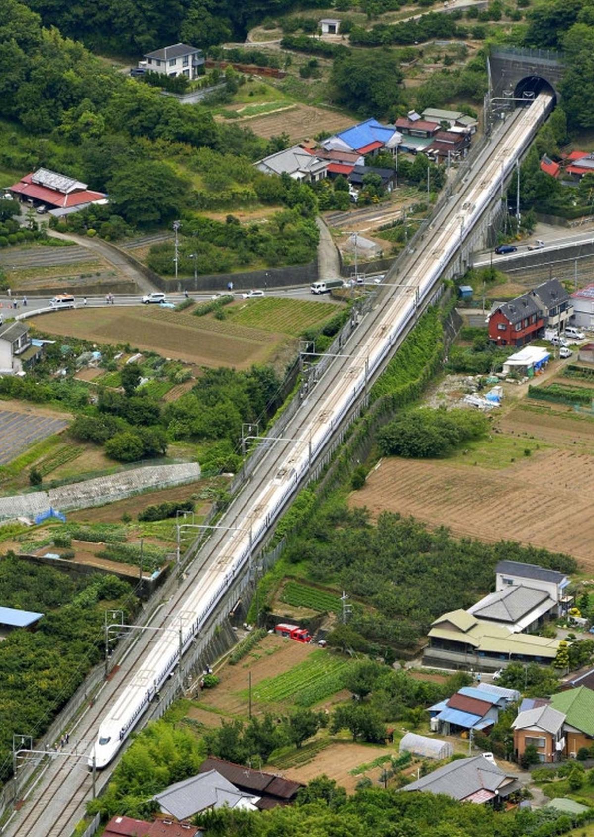 Kereta peluru Shinkansen digegerkan aksi bakar diri penumpang