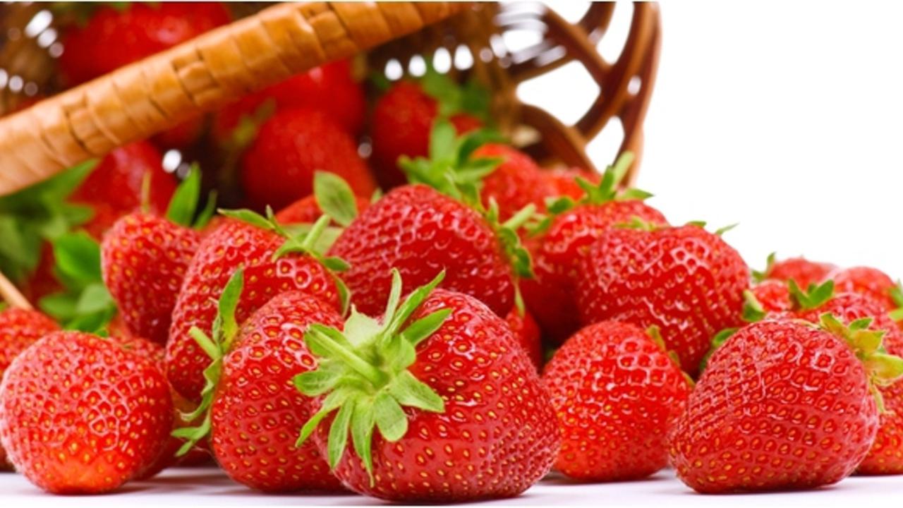 [Bintang] Strawberry Fool, Resep Mudah untuk Temani Malam Minggumu