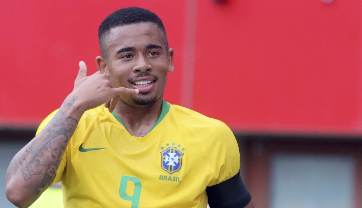 2. Gabriel Jesus (Brasil) - Tampil mengesankan bersama Manchester City membuatnya dipanggil timnas Brasil. Pemain berusia 21 tahun itu akan dipercaya menjadi ujung tombak tim Samba bersama Neymar Jr. (AP/Ronald Zak)