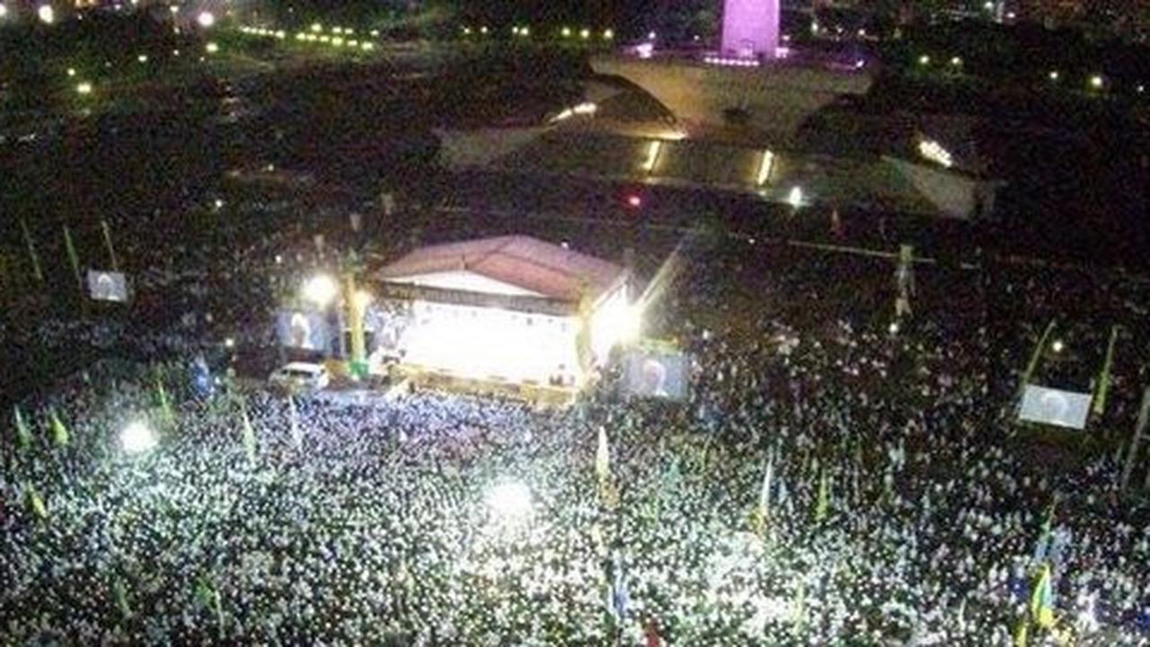 Pria ini buat petisi ke Jokowi, minta izin pengajian di Monas