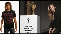 Puyol dan Model Cantik Bawa Trofi Piala Dunia ke Final
