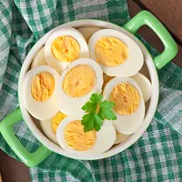 Telur rebus./Copyright&nbsp;freepik.com/author/timolina