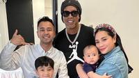 Keluarga Raffi Ahmad dan Ronaldinho (Instagram/raffinagita1717)