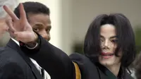 Michael Jackson (AP Photo/Michael A. Mariant, File)