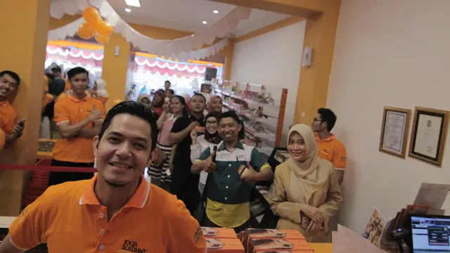 Dude Harlino