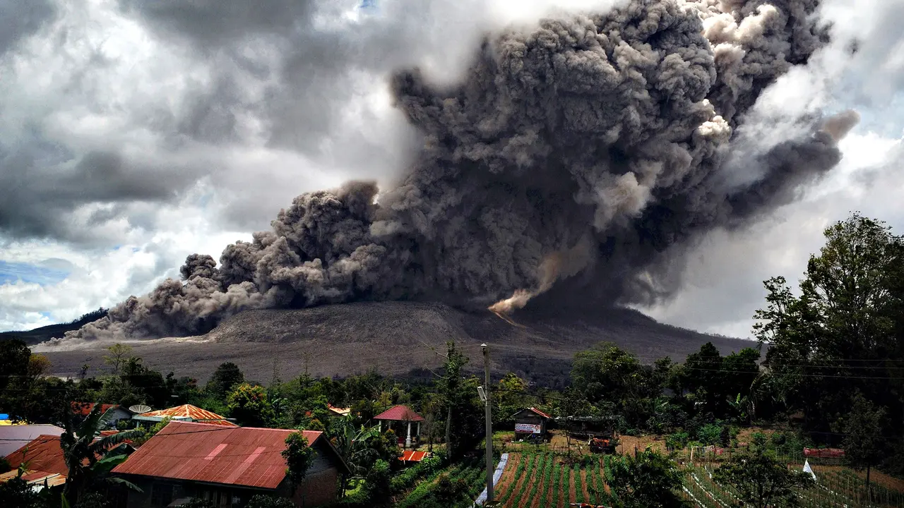 Cerita Prajurit TNI yang Berjaga di Zona Merah Gunung Sinabung