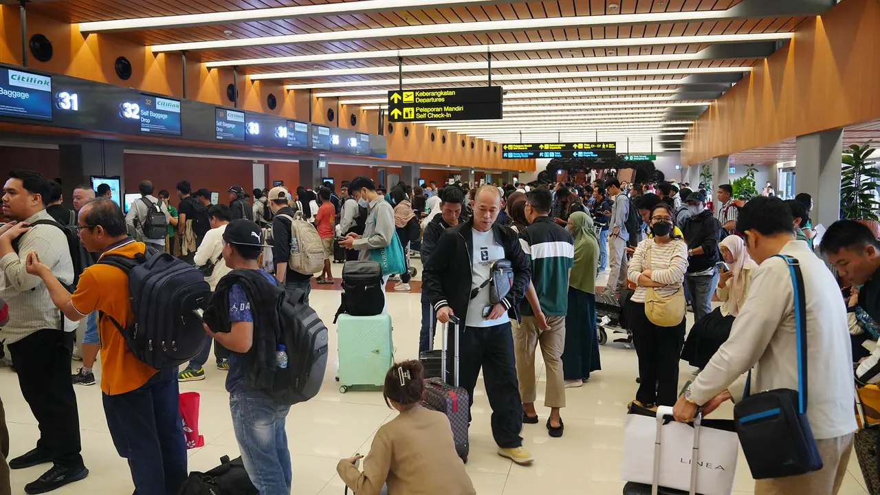Bandara Soekarno Hatta Ditutup Sementara Akibat Abu Vulkanik Anak Krakatau