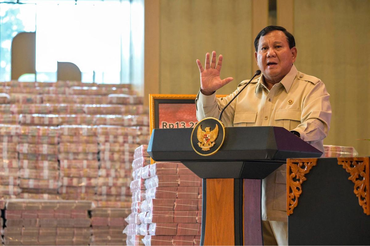 FOTO: Presiden Prabowo Saksikan Penyerahan Rp13,2 Triliun Uang Korupsi CPO ke Negara