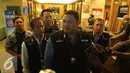 Tim Satgas Khusus kasus 'Dwelling Time' usai menggeledah Kantor Dirjen Perdagangan Luar Negeri Kemendag, Jakarta, Senin (3/8/2015). Penggeledahan terkait dugaan korupsi Dwelling Time di Pelabuhan Tanjung Priok. (Liputan6.com/Faizal Fanani)