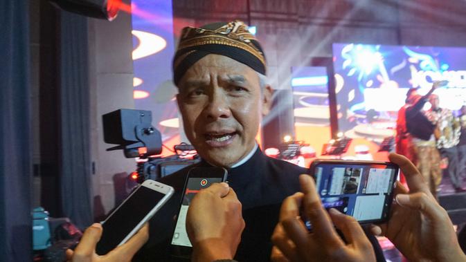 Gubernur Jawa Tengah Ganjar Pranowo saat usai menghadiri Konser Kebangsaan di De Tjolomadoe, Karanganyar, Senin malam (19/8).(Liputan6.com/Fajar Abrori)