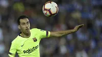 3. Sergio Busquets (32 tahun) - Pemain jebolan akademi Barcelona ini telah memasuki usia 32 tahun dan tetap menjadi andalan lini tengah Barcelona musim ini. Busquets tercatat telah 582 tampil membela Barcelona di semua kompetisi. (AFP/Oscar Del Pozo)