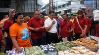 Jajan Kue Subuh di Blok M Bisa Pakai BNI yap!