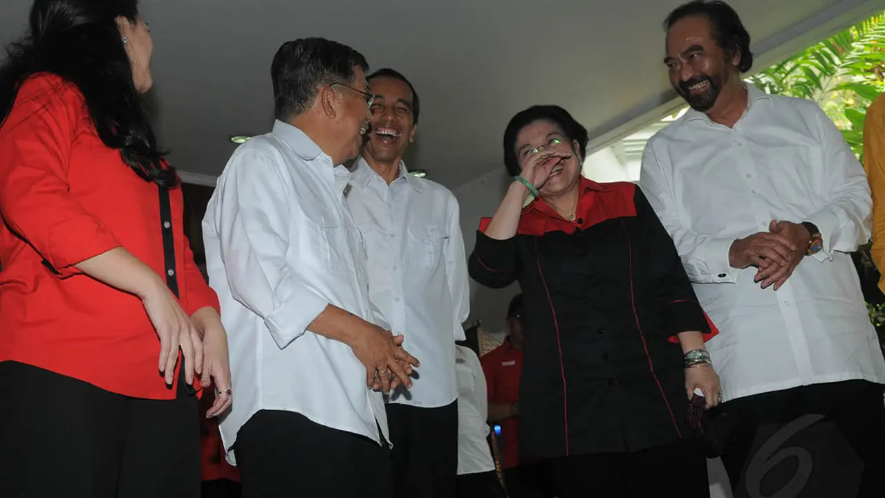 Tawa Megawati Saat Jokowi Didukung Empat Parpol