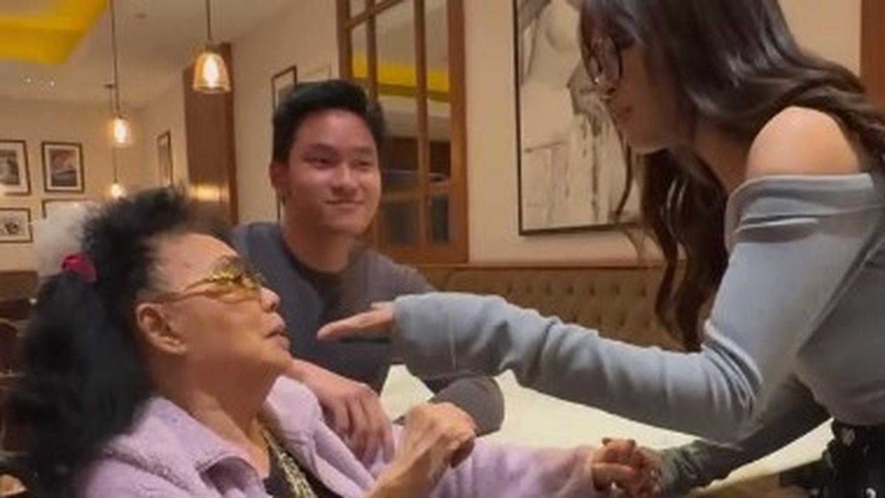 Azka Corbuzier Kaget Ditanya Tak Masuk Islam Seperti Ayahnya oleh Sang Nenek, Begini Jawabannya