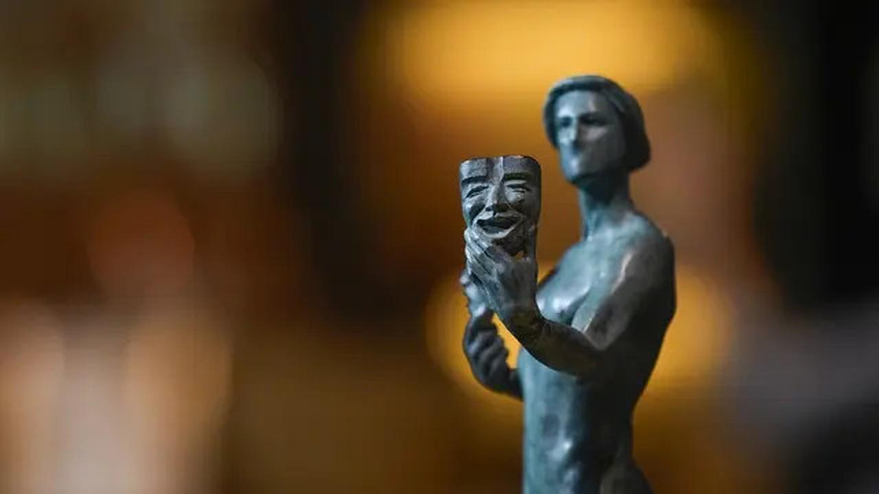 Daftar Lengkap Pemenang SAG Awards 2025, Ada Demi Moore hingga Timothee Chalamet Sebagai Aktor Terbaik