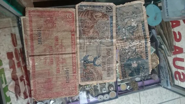 Uang Kertas Lama Terbitan Bank Indonesia