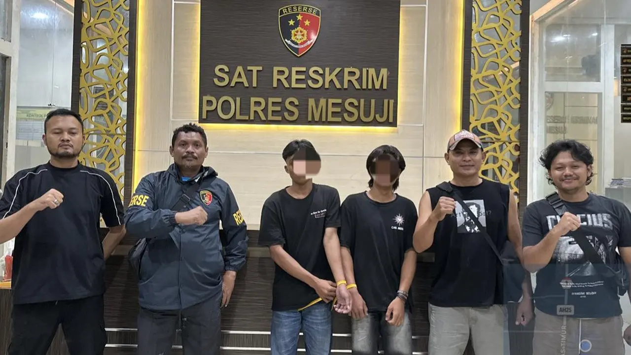 Dua tersangka perampokan dan pemerkosaan konten kreator di Mesuji, Lampung diamankan polisi (Liputan6.com/Istimewa)