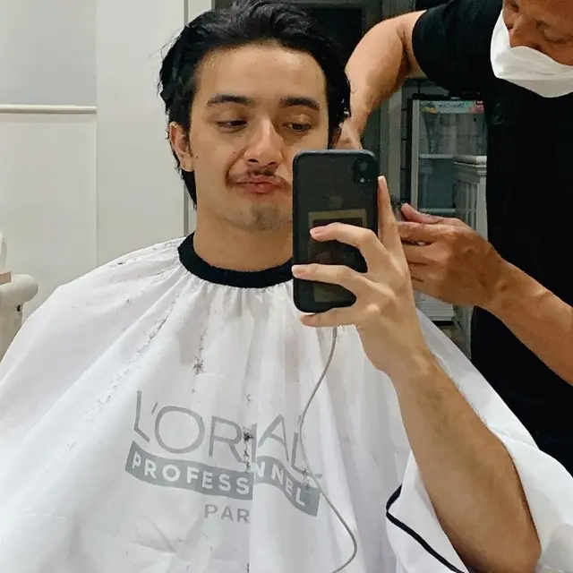 Pangkas Rambut Gondrong, Ini 6 Potret Terbaru Bryan Domani Tampil Lebih Fresh