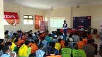 Suasana Honda Dream Cup (HDC) Tour di SMK Muhammadiyah Banjamarin, kemarin. Acara tersebut menjadi bagian dari Honda Dream Cup (HDC) 2019 Banjarbaru, Kalimantan Selatan. (FOTO / HDC)