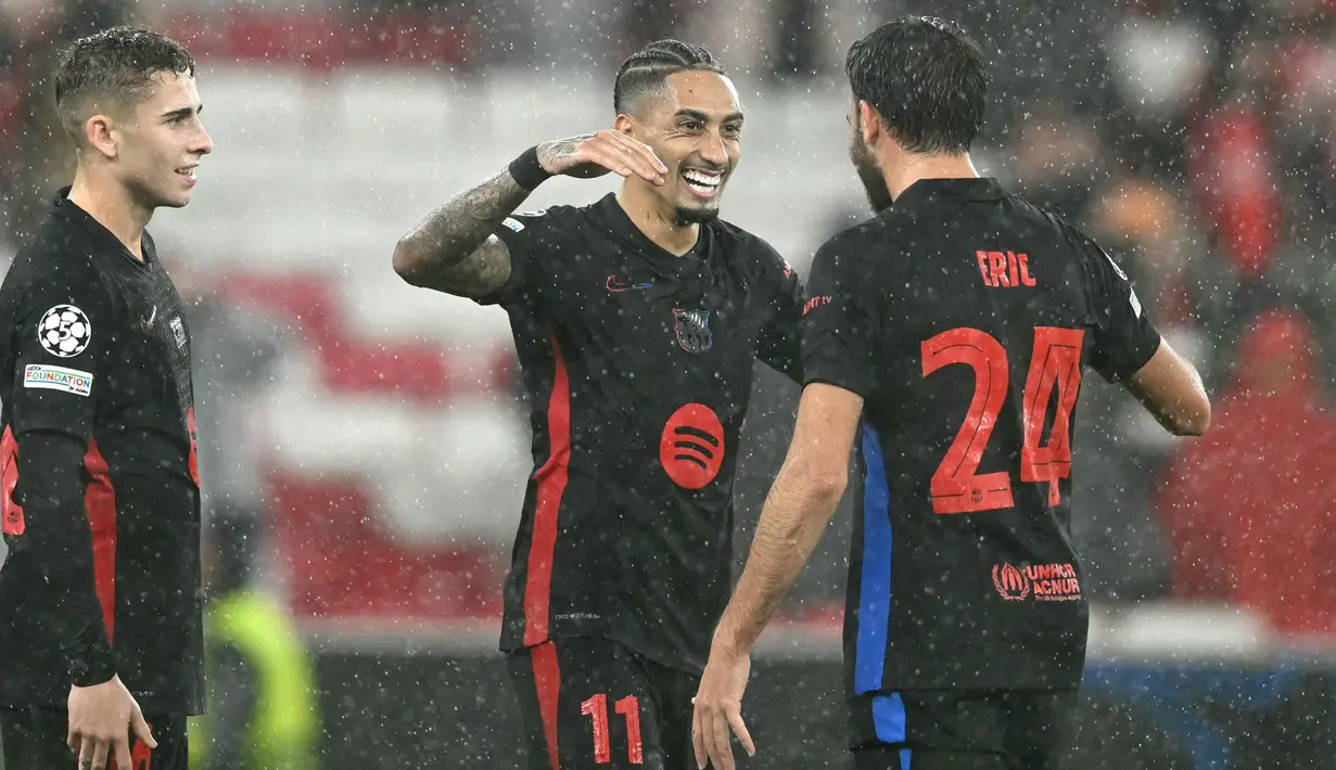 Di sisa tambahan waktu, atau pada menit ke-90+6, Rapinha mencetak gol kemenangan Barcelona atas Benfica. (PATRICIA DE MELO MOREIRA/AFP)