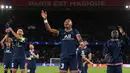 Presnel Kimpembe merupakan jebolan akademi PSG yang mampu dipercaya di skuat utama Les Parisiens. Musim ini, ia sukses mencatatkan 41 penampilan dengan mencetak 2 gol dan 1 assist serta mengantarkan Les Parisiens menjadi juara Ligue 1 2021/2022. (AFP/Franck Fife)