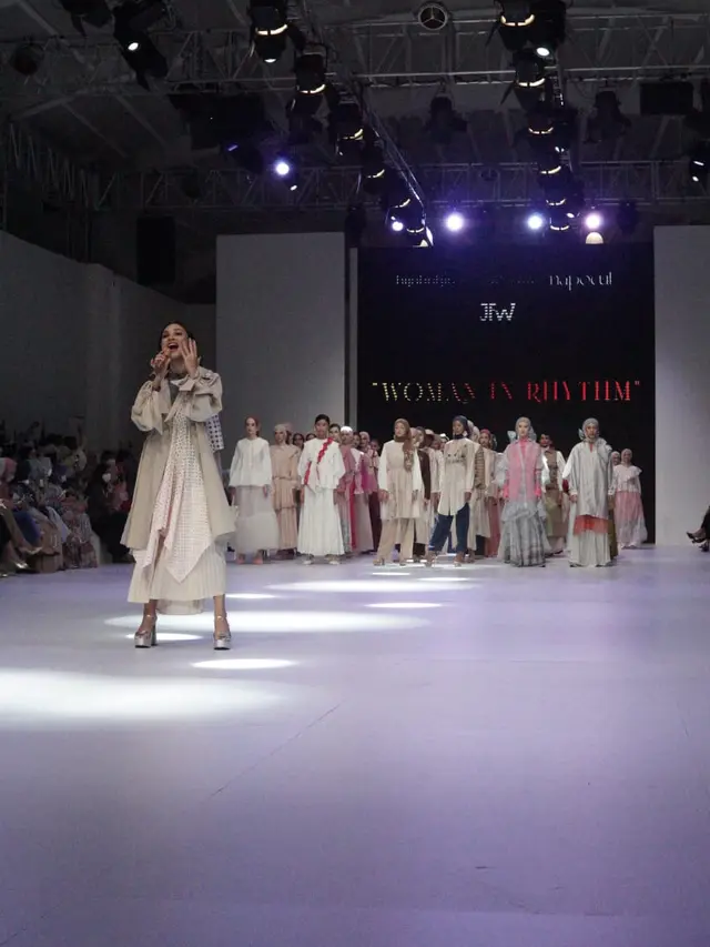 3 Desainer Muslim Hadirkan Woman in Rhythm di JFW 2023