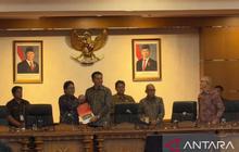 DPRD Bali Serahkan Rekomendasi Pansus TRAP ke Wagub, Soroti KEK Kura Kura dan Lahan Negara