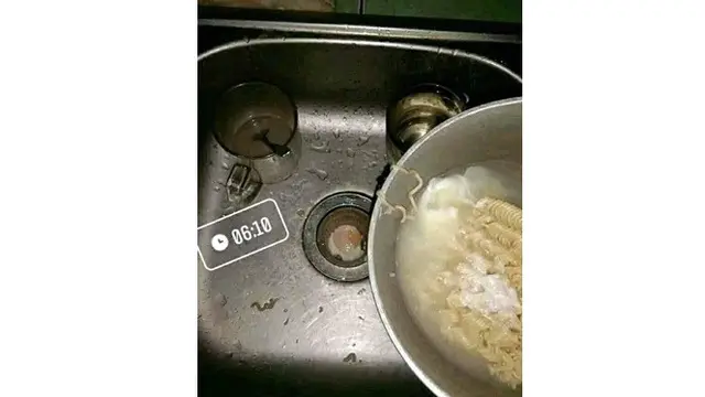 Potret 5 Makanan Tumpah Ini Bikin Nyesek Lihatnya