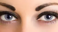 Bagaimana membuat mata terlihat cantik dan besar hanya dengan menggunakan makeup?