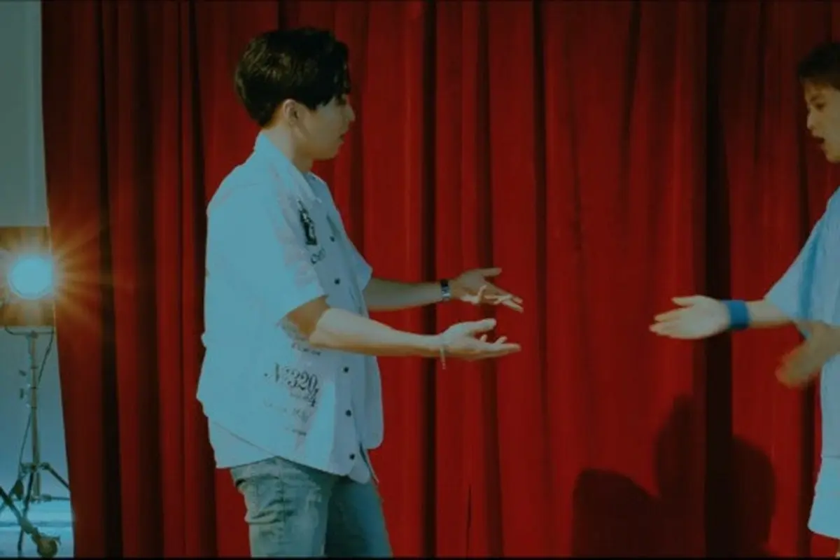 Xiumin dan Mark