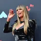 Heidi Klum saat hadir  di MTV Video Music Awards 2019. (JOHANNES EISELE / AFP)