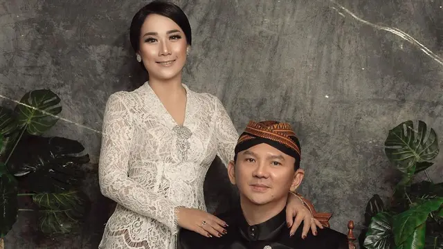 [Fimela] Ahok dan Puput Nastiti Devi