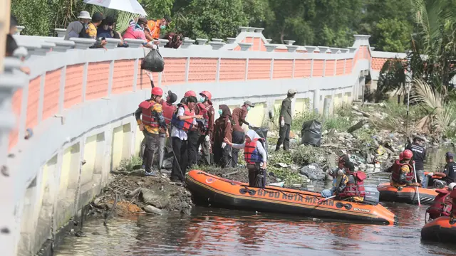 Aksi bersih Danau Siombak