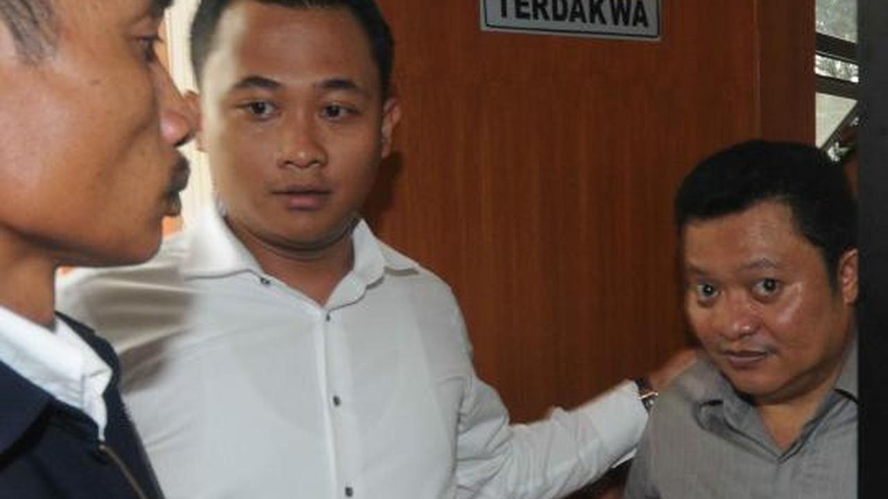 Mantan Bupati Buol Amran Batalipu divonis 7,5 tahun bui