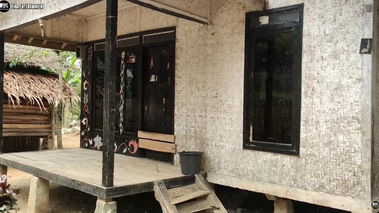 Merupakan Kampung Adat
