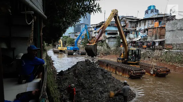 Cegah Banjir, Kali Krukut Dikeruk