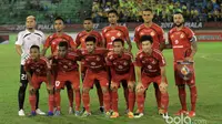 Tim Semen Padang pada laga Piala Presiden 2017. (Bola.com/Nicklas Hanoatubun)