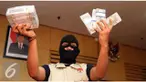  Komisi Pemberantasan Korupsi (KPK) langsung bergerak cepat menindaklanjuti hasil operasi tangkap tangan 3 orang di sebuah hotel di kawasan Cawang, Jakarta Timur. 