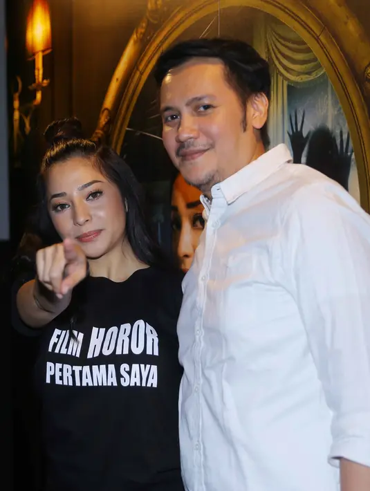 Salah satu adegan yang benar-benar mengekpresikan ketakutannya, saat adegan jalan, dan disampingnya itu ada hantunya. Ditengah perjalanan, tiba-tiba lampu dimatikan, dan hantunya muncul. Adegan itu membuatnya ketakutan. (Nurwahyunan/Bintang.com)