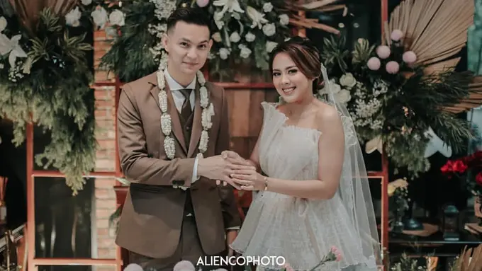 [Fimela] Potret Pernikahan Marcell Darwin dan Nabila Faisal