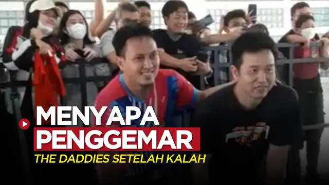 Berita video momen Mohammad Ahsan / Hendra Setiawan menyapa penggemar setelah melakoni pertandingan babak awal Indonesia Open 2022, Rabu (15/6/2022).