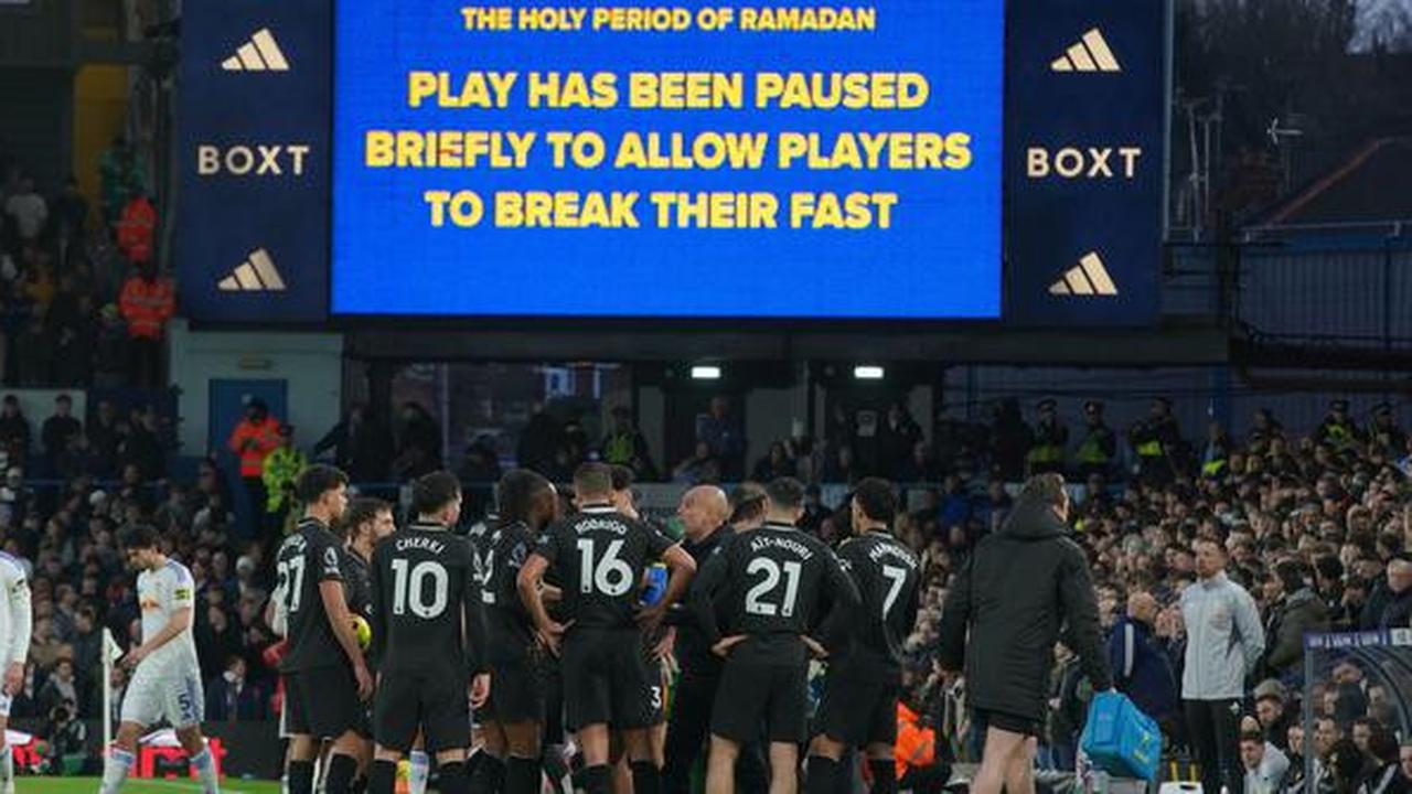 Leeds United Tegas: Jangan Cemooh Pemain yang Berbuka Puasa di Tengah Pertandingan