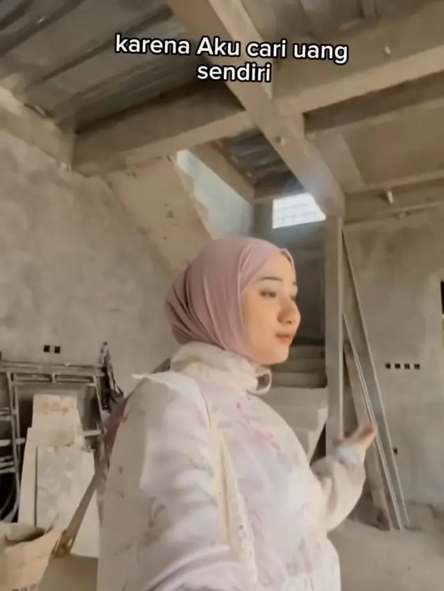 Nadzira Shafa Bangun Rumah