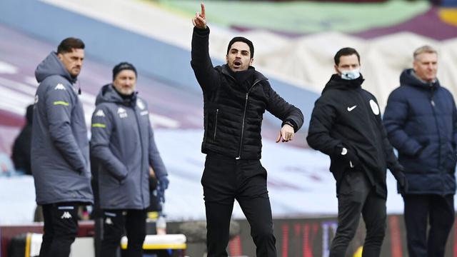 FOTO: Dikejutkan dengan Gol Cepat, Arsenal Tumbang di Markas Aston Villa