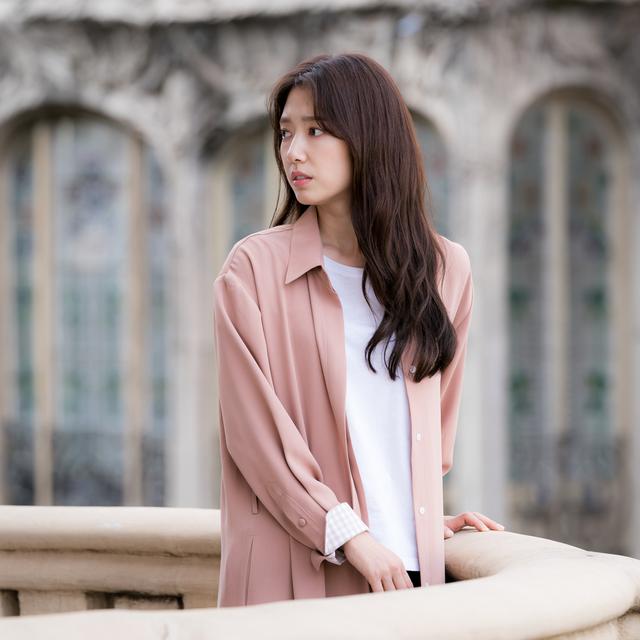 Wallpaper 4 Kesan Park Shin Hye Saat Bintangi Drama Memories Of The Alhambra Desktop Wallpaper Free