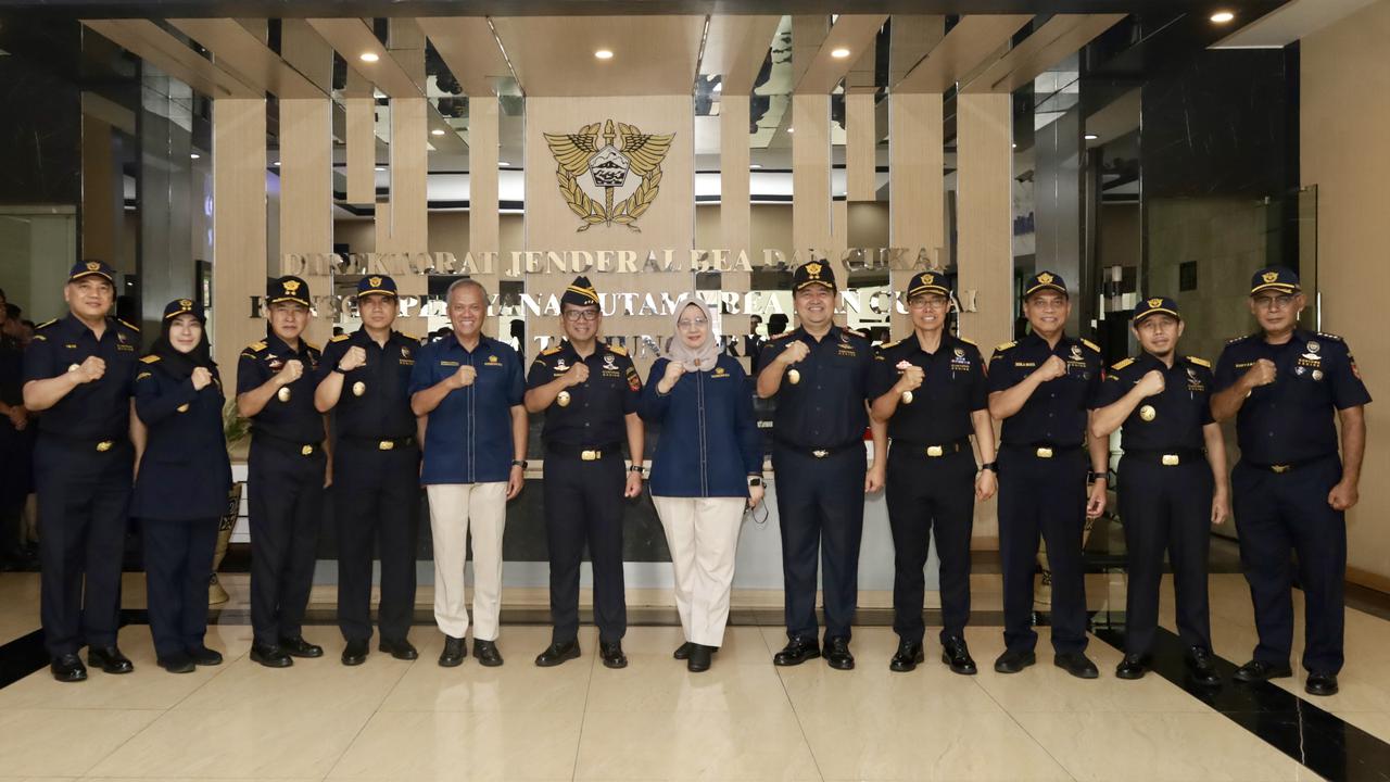 Wamenkeu Apresiasi Kinerja Bea Cukai Tanjung Priok, Dorong Perbaikan Layanan dan Pengawasan